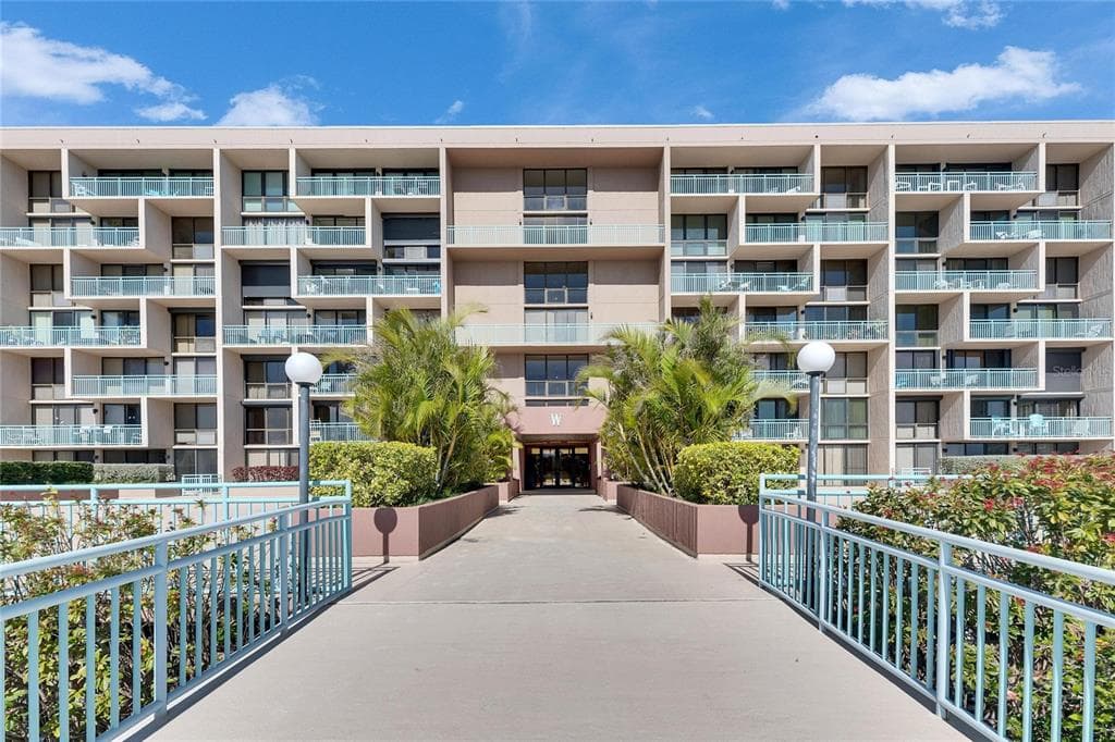 1 KEY CAPRI UNIT 604W TREASURE ISLAND, FL 33706