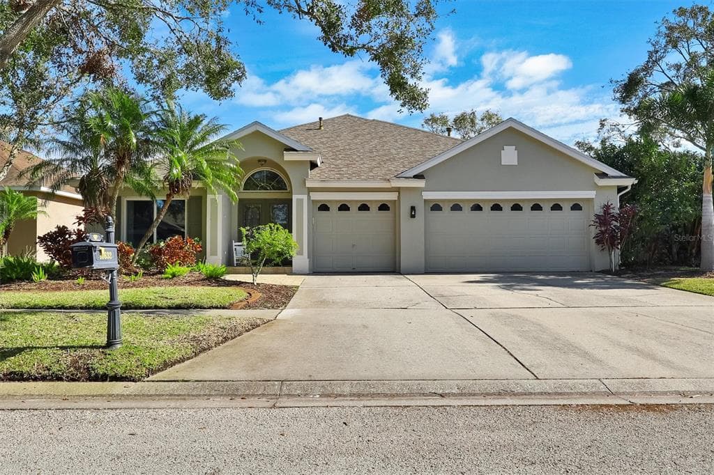 10632 WEYBRIDGE DRIVE TAMPA, FL 33626