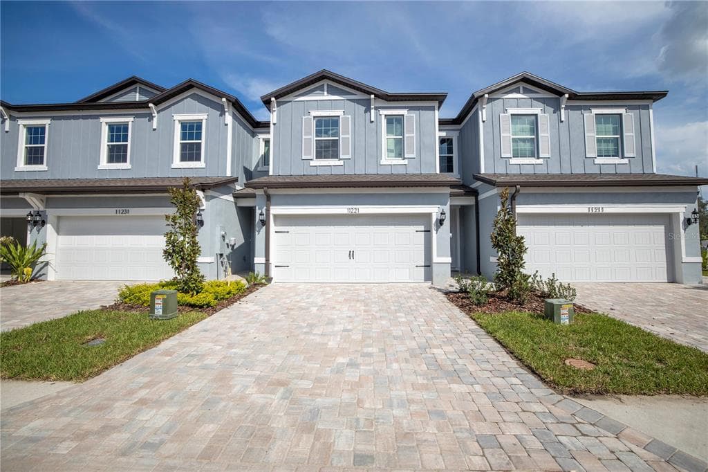 11221 BEACH WALK WAY NE ST PETERSBURG, FL 33716