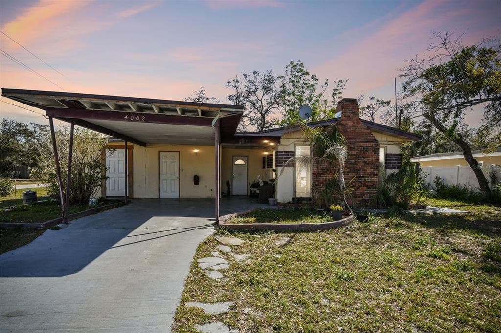 4002 W GRAY STREET TAMPA, FL 33609