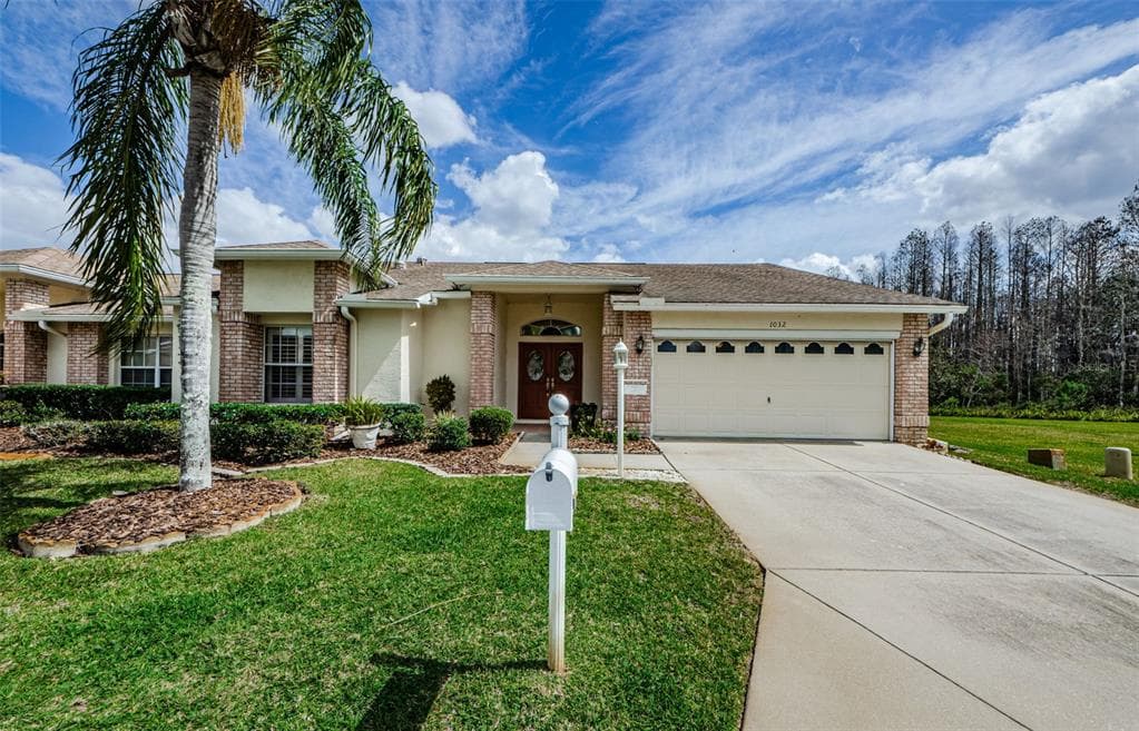 1032 BLYTH HILL COURT TRINITY, FL 34655