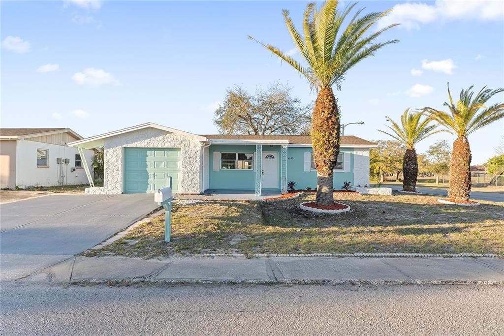 8253 SAYBROOK DRIVE PORT RICHEY, FL 34668
