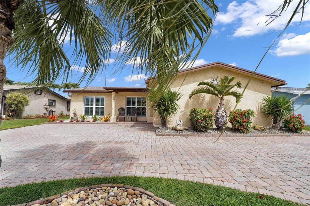 11361 NW 39TH STREET