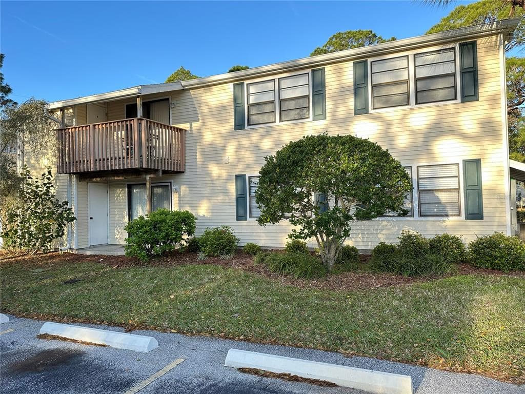 134 SYCAMORE LANE UNIT B OLDSMAR, FL 34677