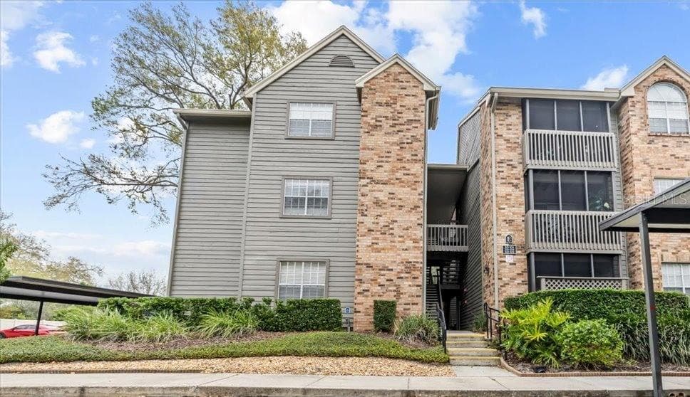 2500 WINDING CREEK BOULEVARD UNIT E302 CLEARWATER, FL 33761