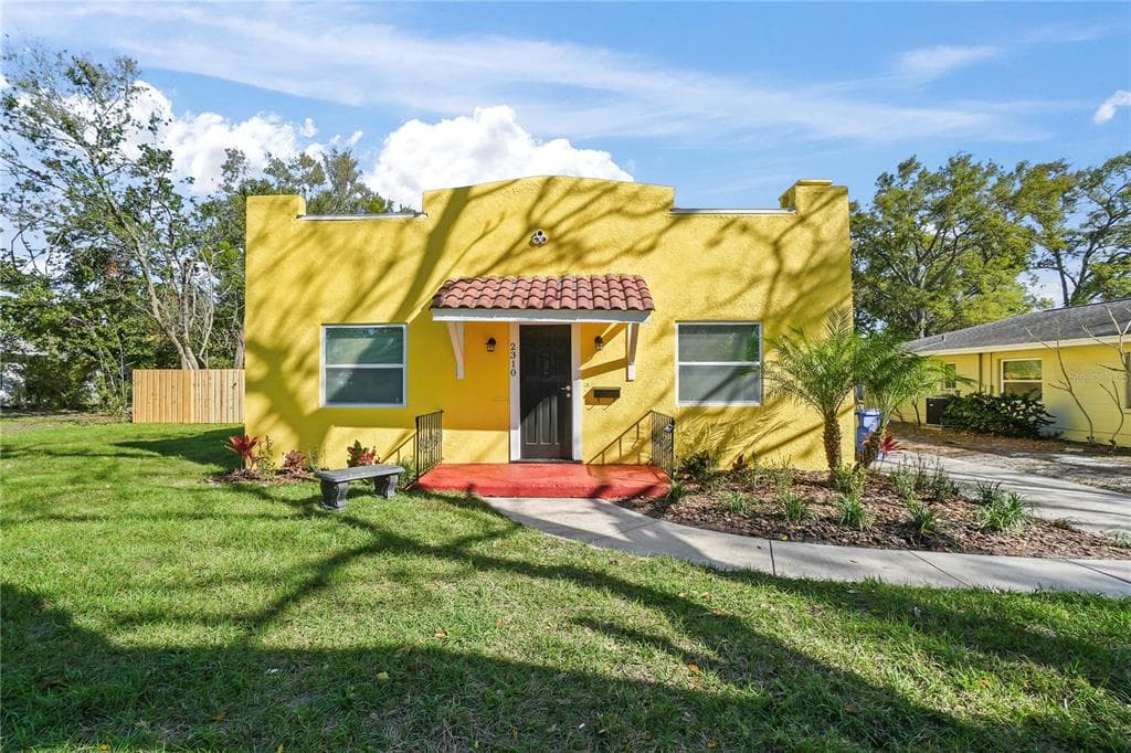 2310 13TH AVENUE W BRADENTON, FL 34205