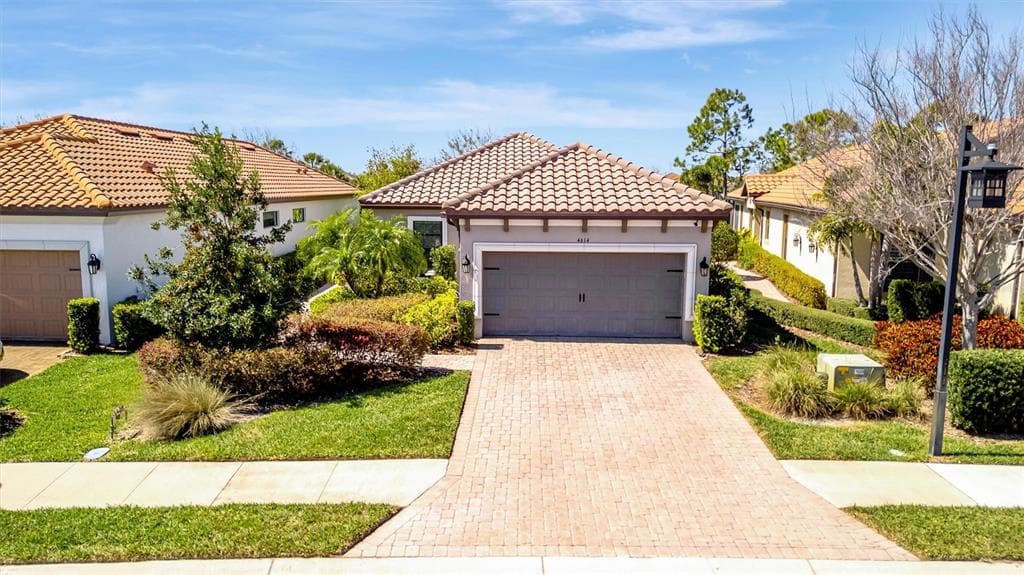 4614 ALEXANDRIA COURT PALMETTO, FL 34221