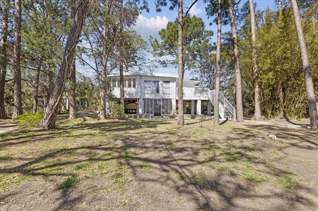 1149 SHELL CREST AVENUE CEDAR KEY, FL 32625