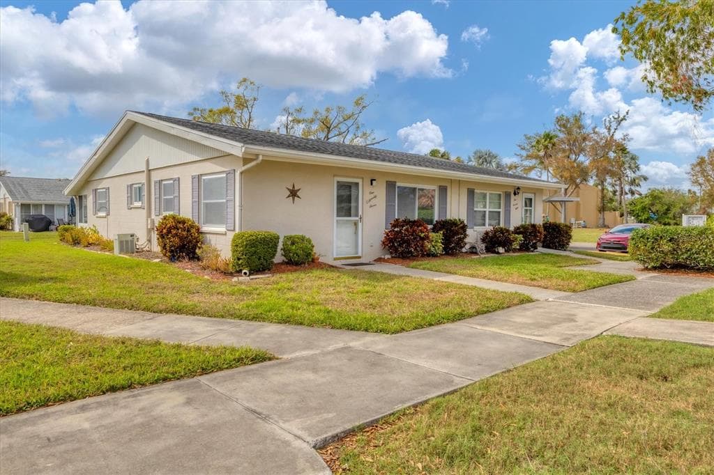 2202 CLUBHOUSE DRIVE UNIT 177 SUN CITY CENTER, FL 33573