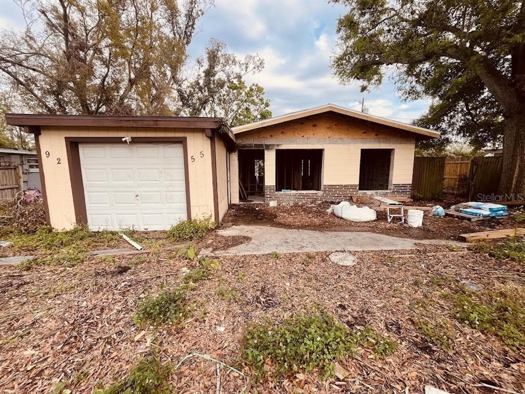 9255 82ND WAY SEMINOLE, FL 33777