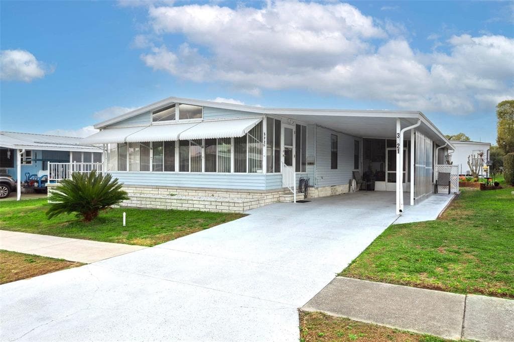3921 CHRIS DRIVE WESLEY CHAPEL, FL 33543