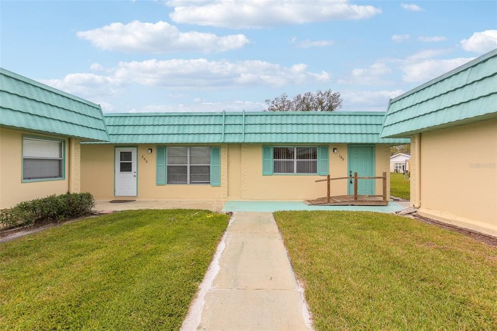 101 CAMBRIDGE TRAIL UNIT 199 SUN CITY CENTER, FL 33573