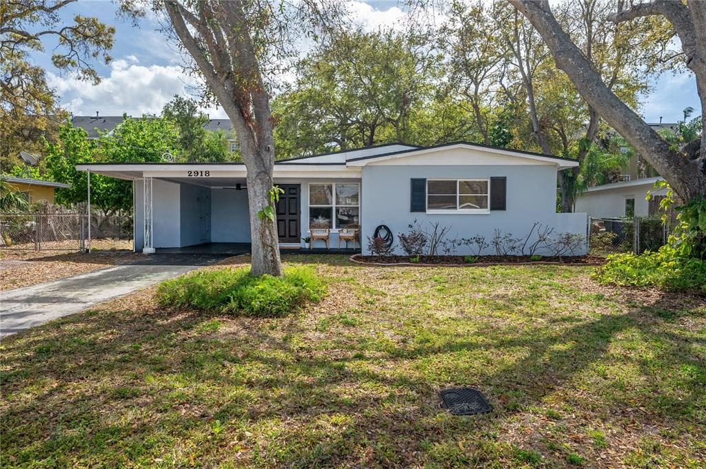 2918 W ELLIS DRIVE TAMPA, FL 33611