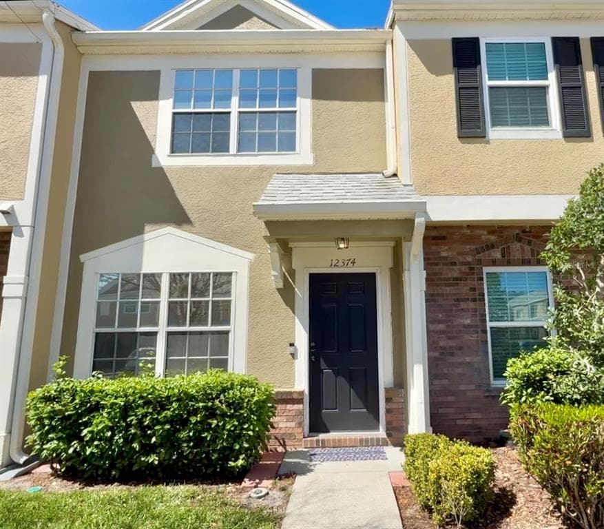12374 BERKELEY SQUARE DRIVE TAMPA, FL 33626