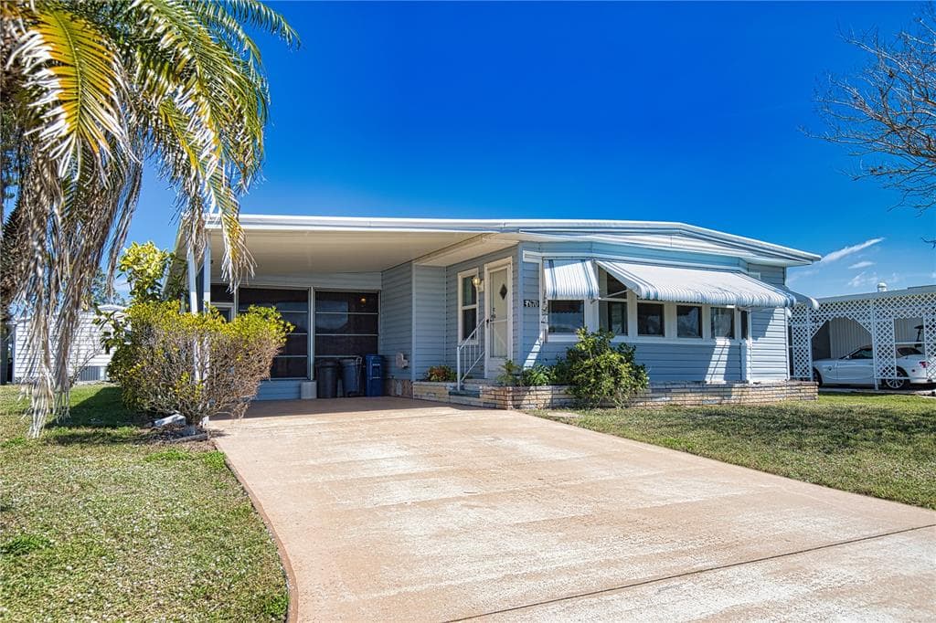 670 EL TANGO NORTH PORT, FL 34287