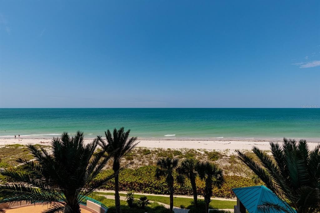 1560 GULF BOULEVARD UNIT 502 CLEARWATER BEACH, FL 33767