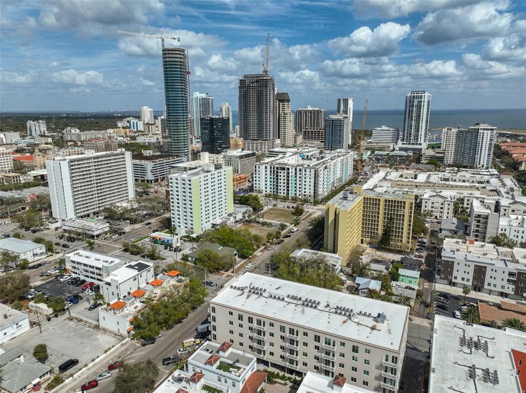 600 3RD AVENUE S UNIT 207
