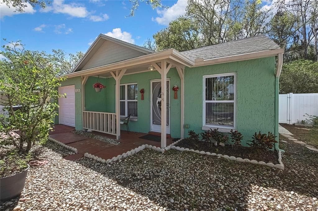 12326 WITHERIDGE DRIVE TAMPA, FL 33624
