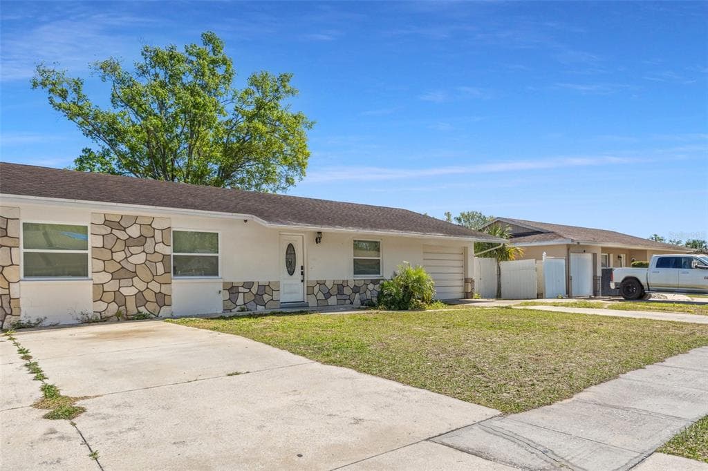 1214 WINDSOR CIRCLE
