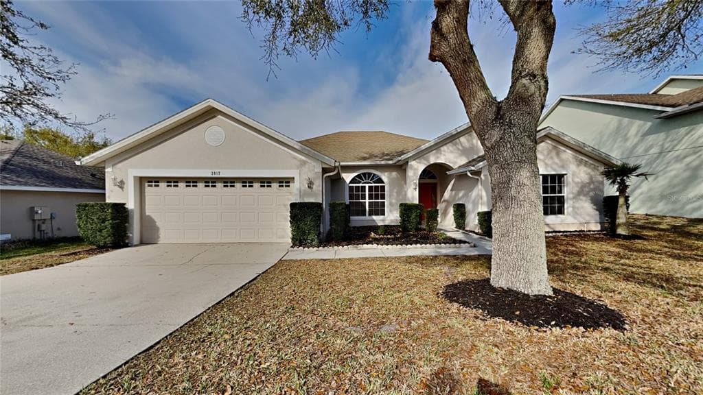 2017 SOUTHERN OAK LOOP MINNEOLA, FL 34715
