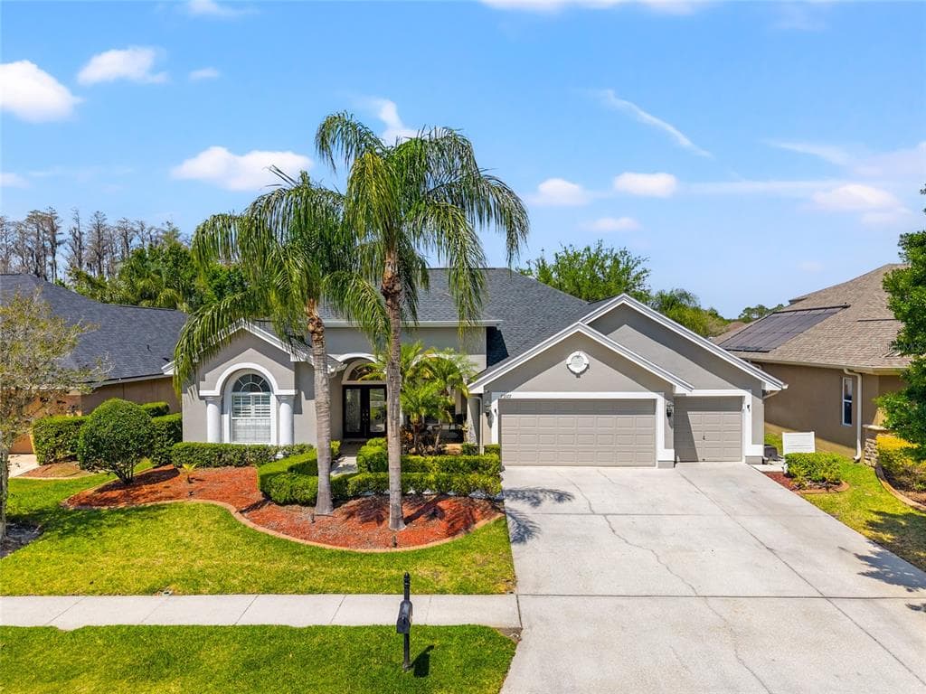 23327 GRACEWOOD CIRCLE