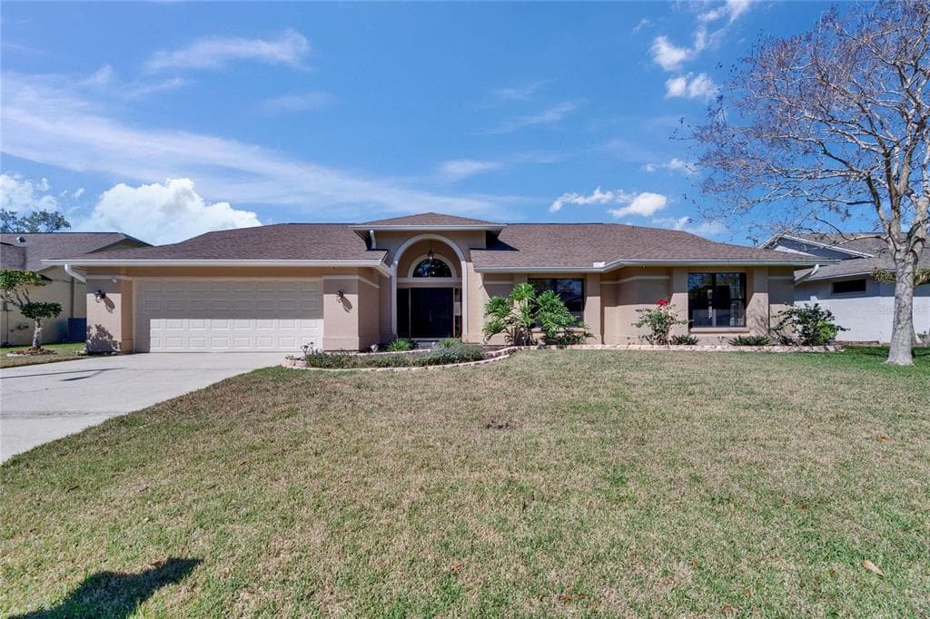 1802 HITCHING POST PL PLANT CITY, FL 33566