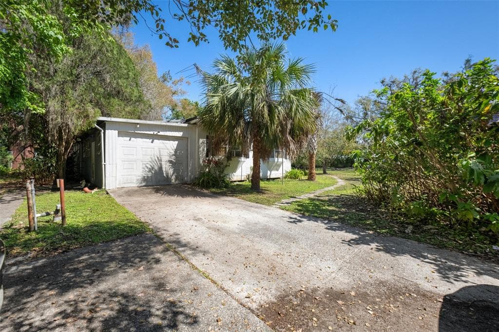 2115 W HANCOCK STREET LAKELAND, FL 33815