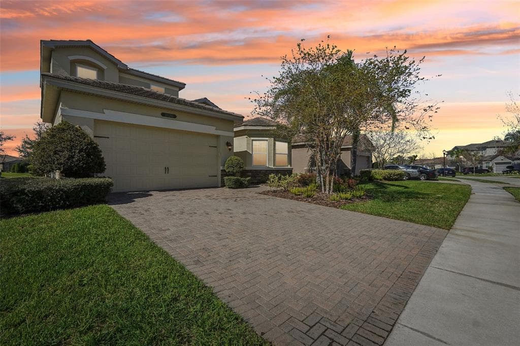 30280 SOUTHERNWOOD COURT