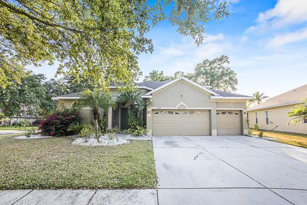 1602 BRILLIANT CUT WAY VALRICO, FL 33594