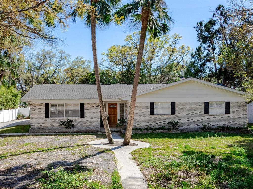 4820 W SAN MIGUEL STREET TAMPA, FL 33629