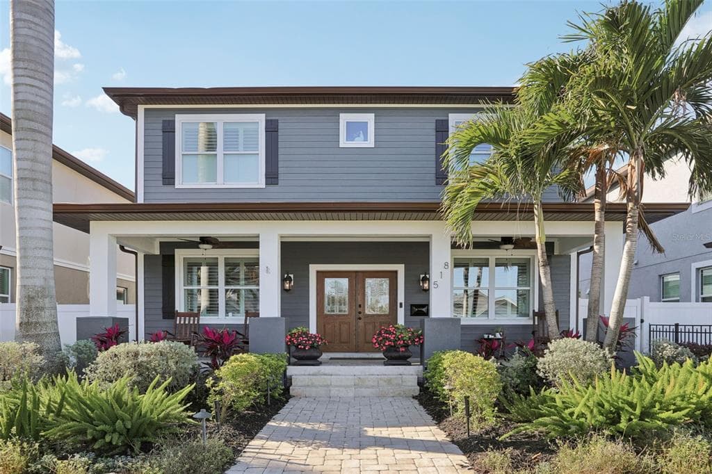 518 33RD AVENUE N ST PETERSBURG, FL 33704