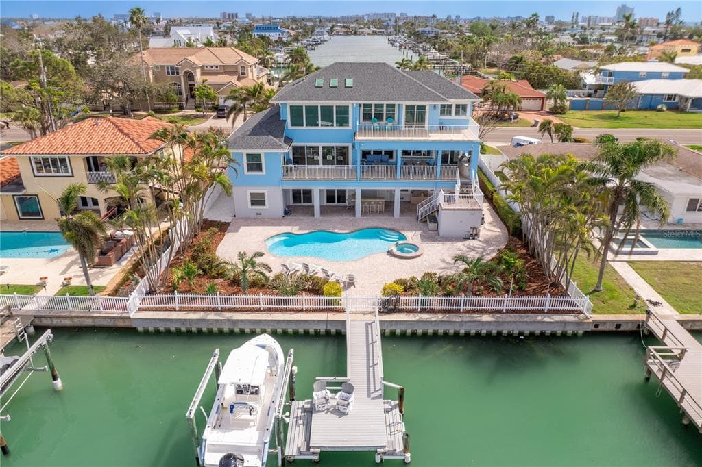 440 CAPRI BOULEVARD TREASURE ISLAND, FL 33706