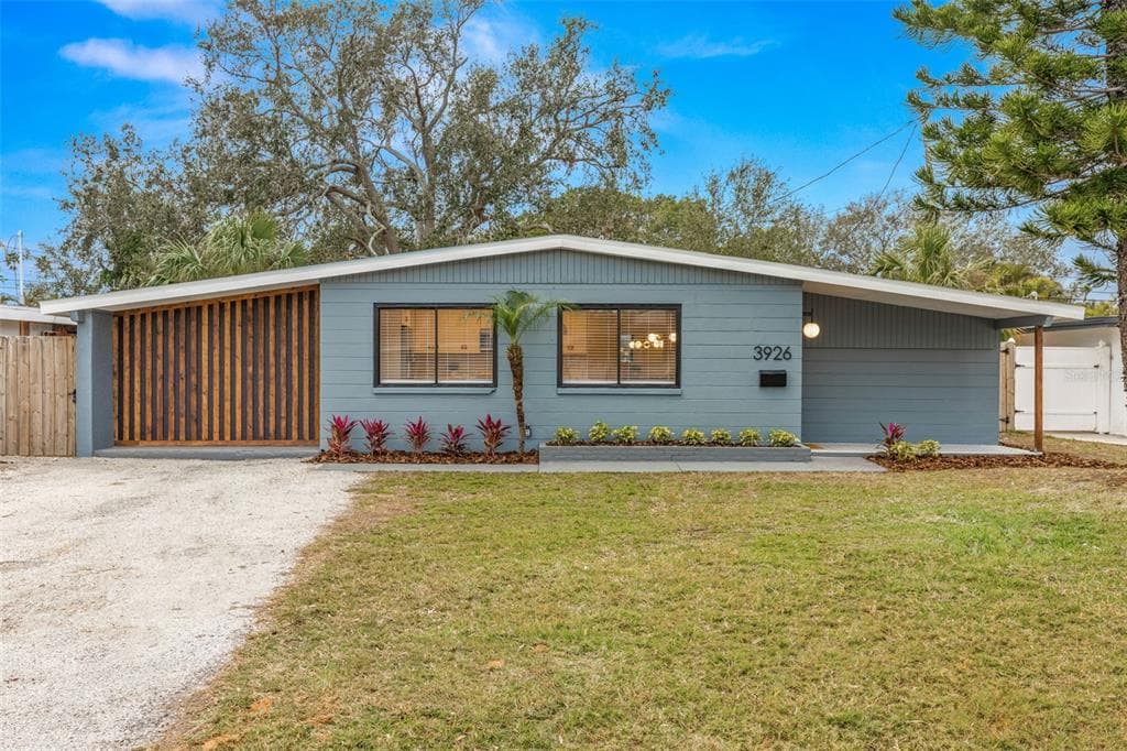 3926 INDIANAPOLIS STREET NE ST PETERSBURG, FL 33703