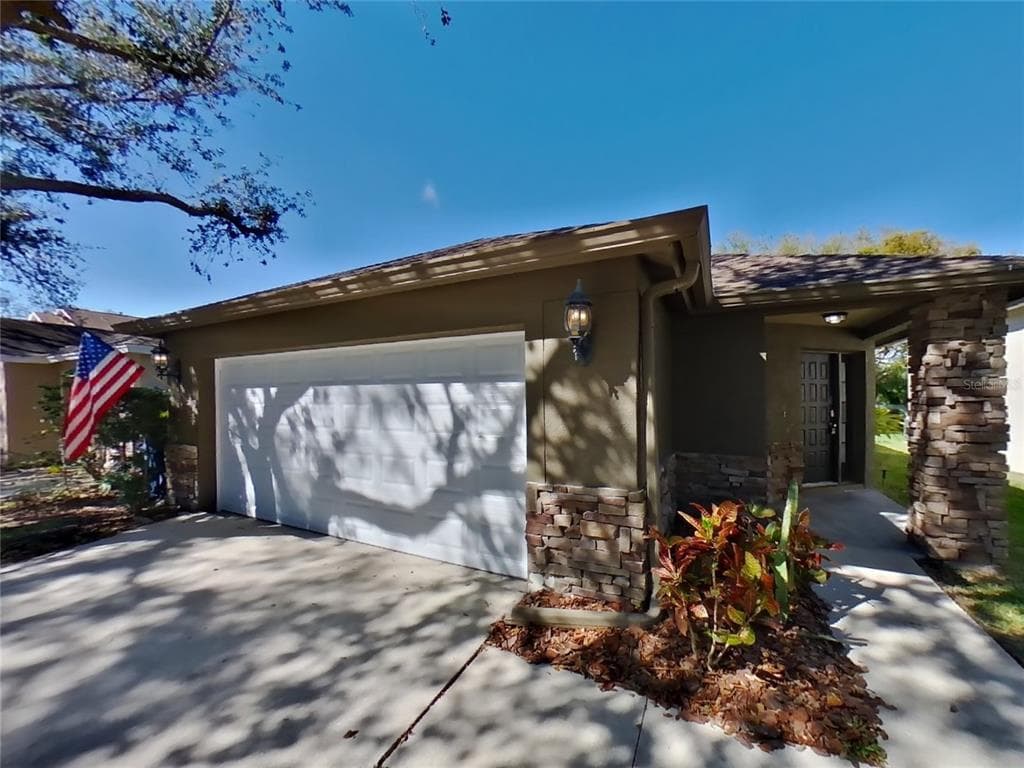 5831 TANAGERLAKE ROAD LITHIA, FL 33547