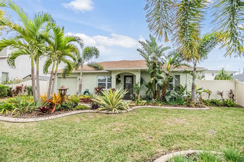 3206 W LEMON STREET TAMPA, FL 33609
