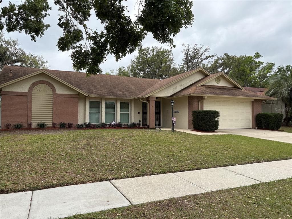 1625 CARTER OAKS DRIVE VALRICO, FL 33596