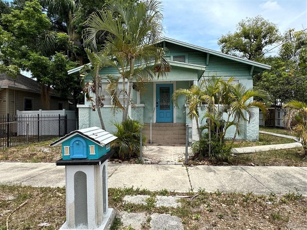 106 E ADALEE STREET TAMPA, FL 33603
