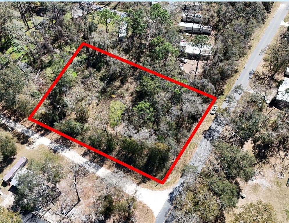 SW CHRIS TERRACE LAKE CITY, FL 32024