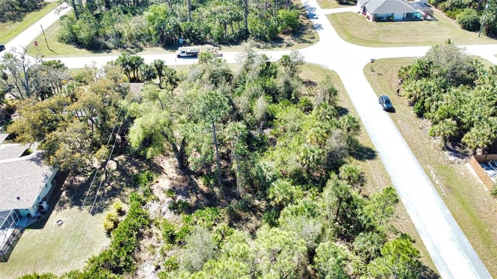 14526 CHAMBERLAIN BOULEVARD PORT CHARLOTTE, FL 33953