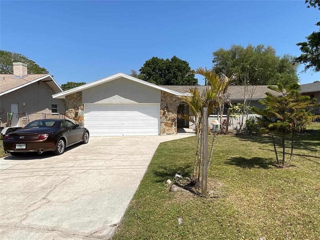 830 RIVERSIDE DRIVE TARPON SPRINGS, FL 34689