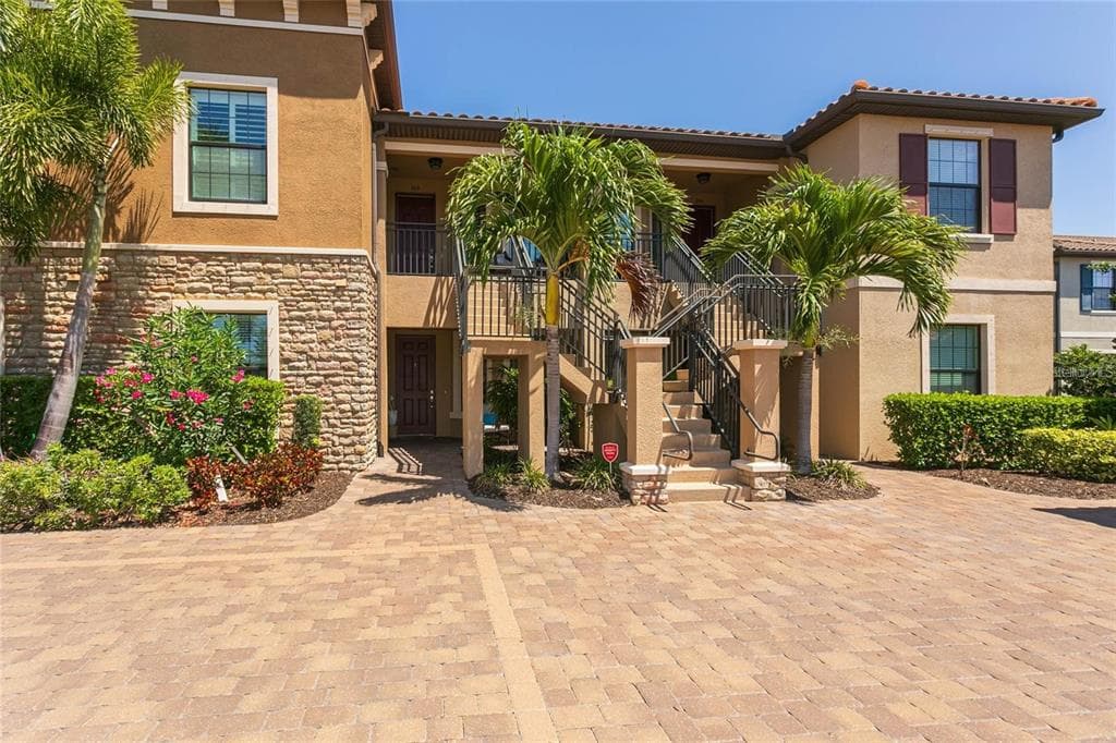 5420 CICERONE STREET UNIT 103