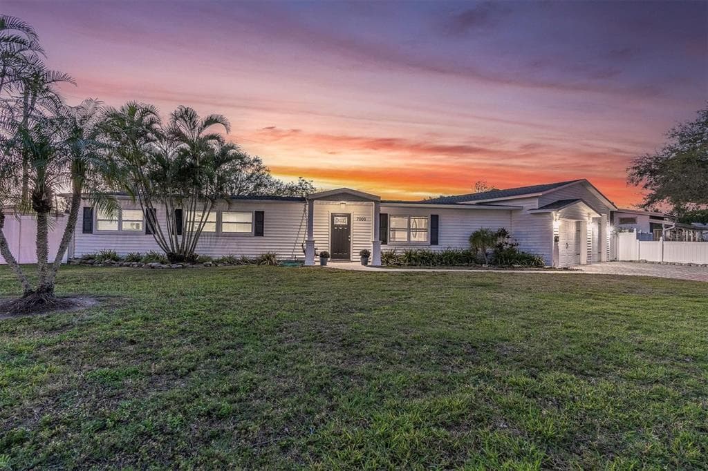 7000 10TH STREET N ST PETERSBURG, FL 33702