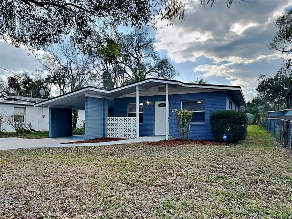 216 GRAHAM STREET DAYTONA BEACH, FL 32114