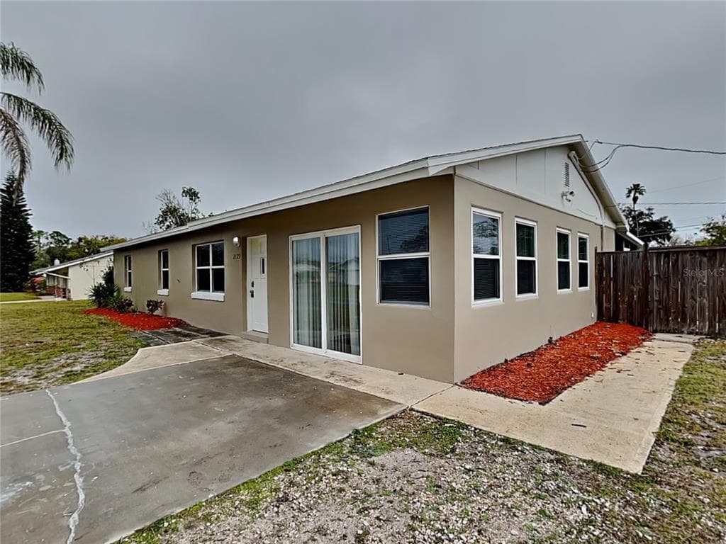 2129 WILLOW OAK DRIVE EDGEWATER, FL 32141