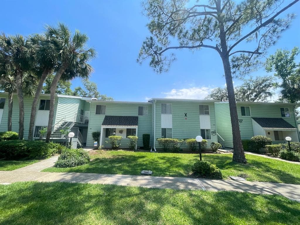 597 MIDWAY DRIVE UNIT B OCALA, FL 34472