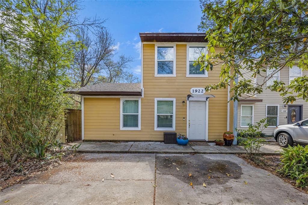 1922 SW 70TH TERRACE GAINESVILLE, FL 32607
