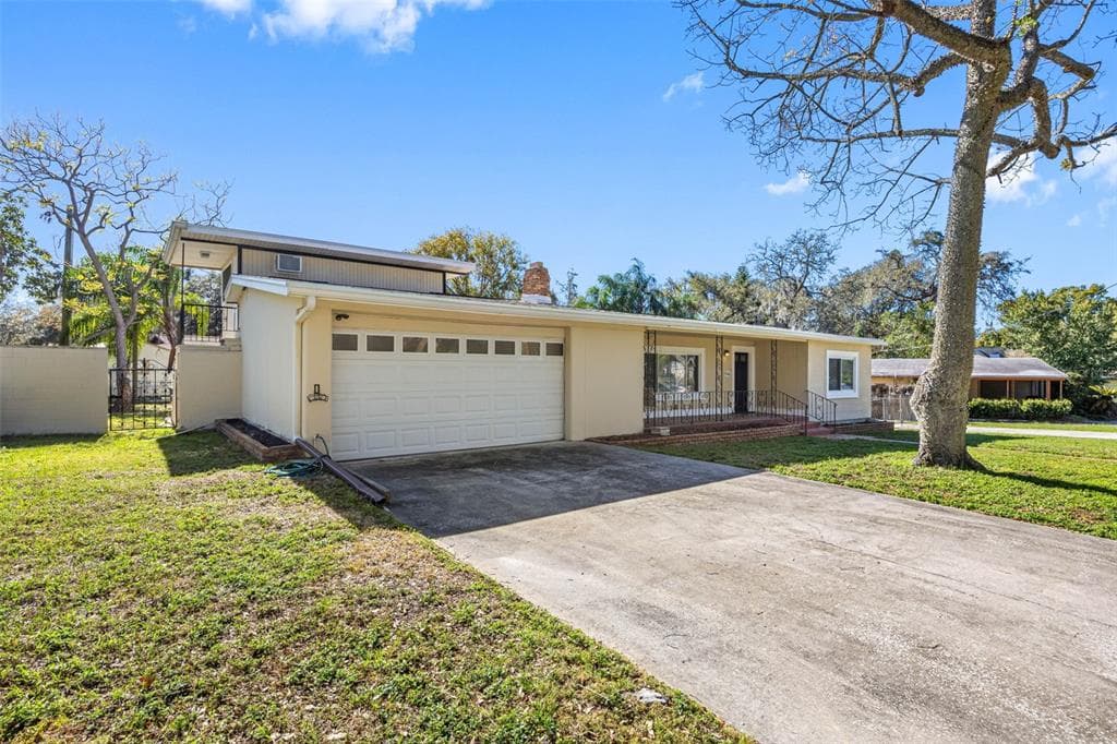 9306 FOREST HILLS DRIVE TAMPA, FL 33612