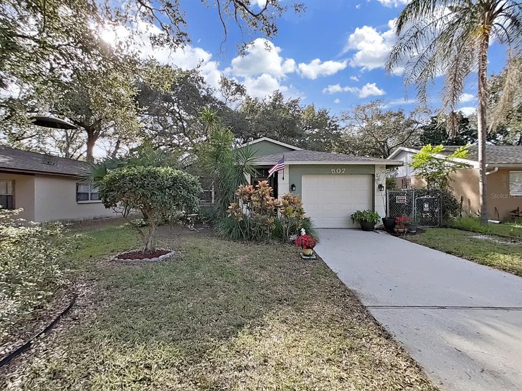 507 7TH AVENUE NE LARGO, FL 33770