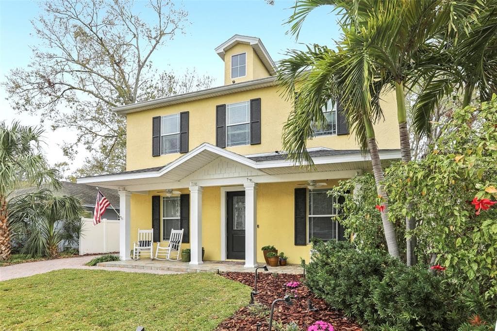 2915 W BAY VIEW AVENUE TAMPA, FL 33611
