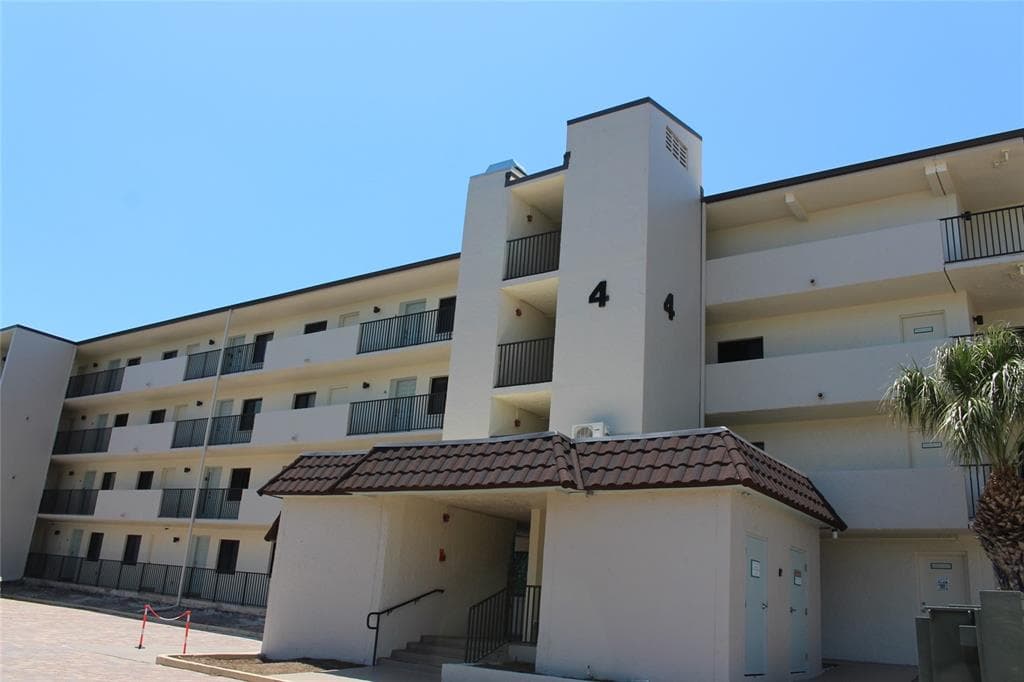 979 E GULF DRIVE UNIT D402 SANIBEL, FL 33957